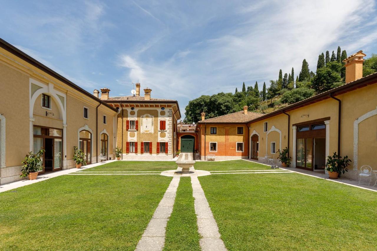 Villa Padovani Relais De Charme - Adults Only Pastrengo Luaran gambar