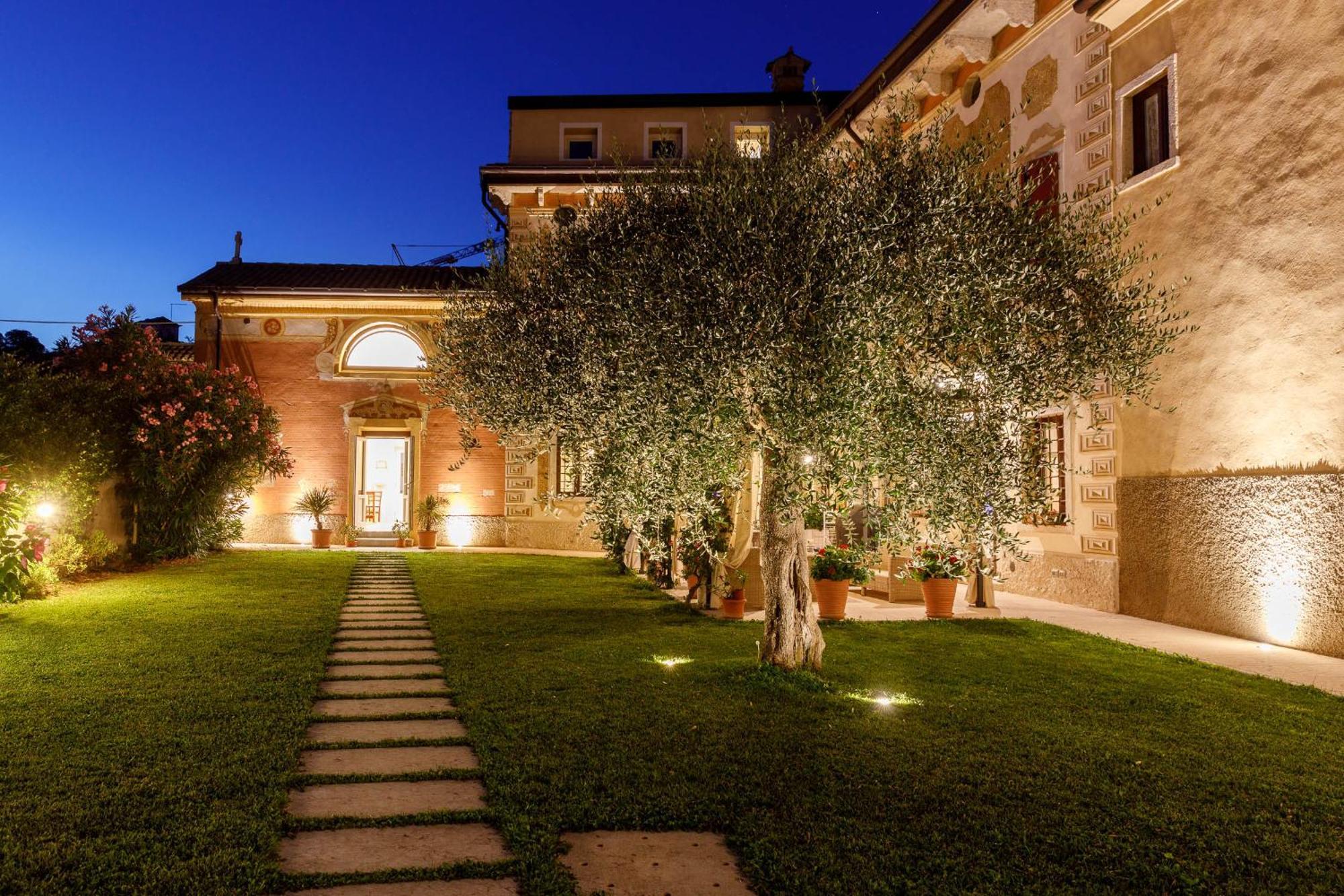 Villa Padovani Relais De Charme - Adults Only Pastrengo Luaran gambar